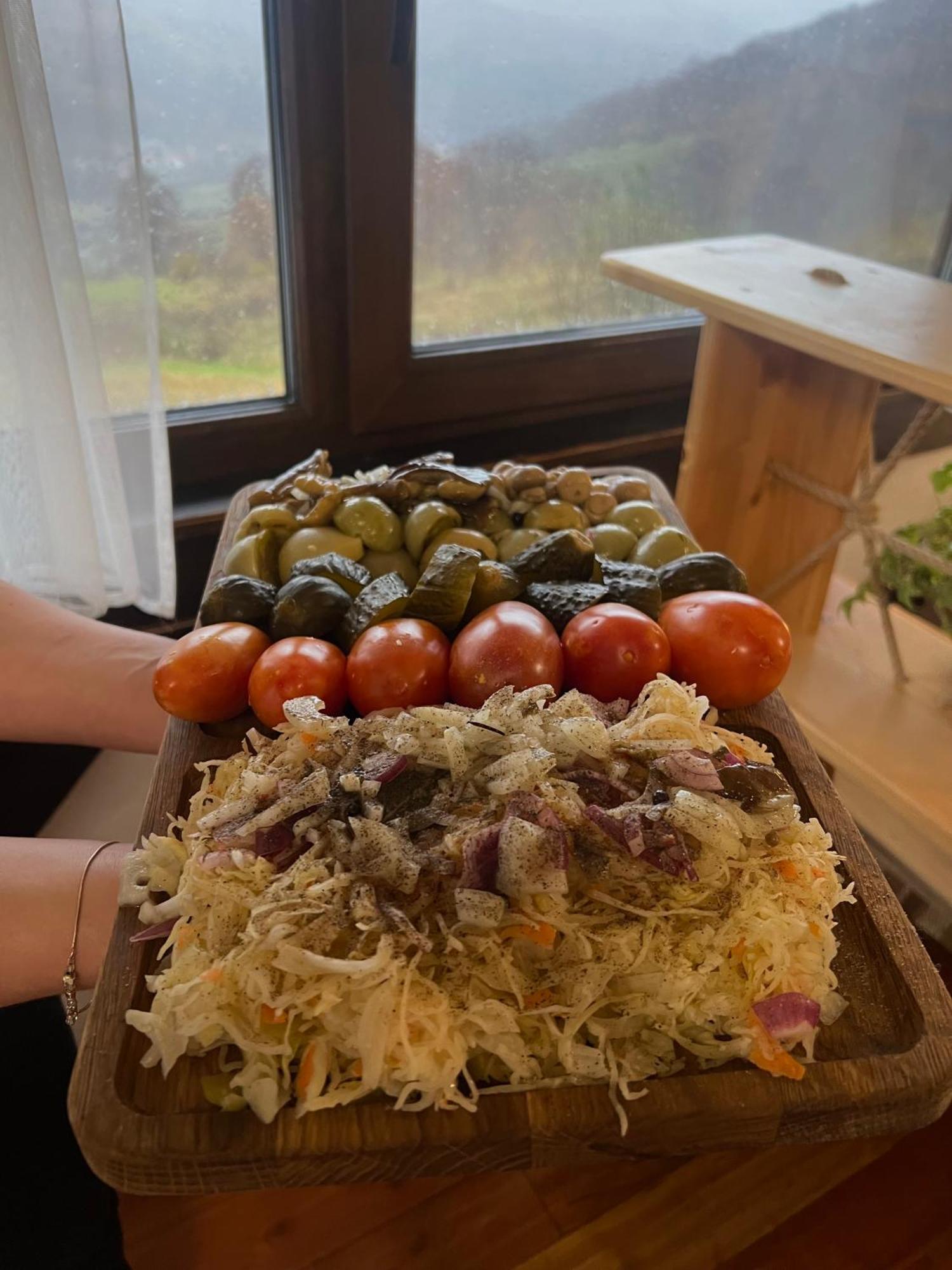 Готельно-Ресторанний Комплекс Кичера 볼로베츠 외부 사진